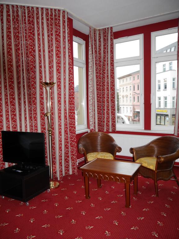 Altstadthotel Am Theater Cottbus Rum bild