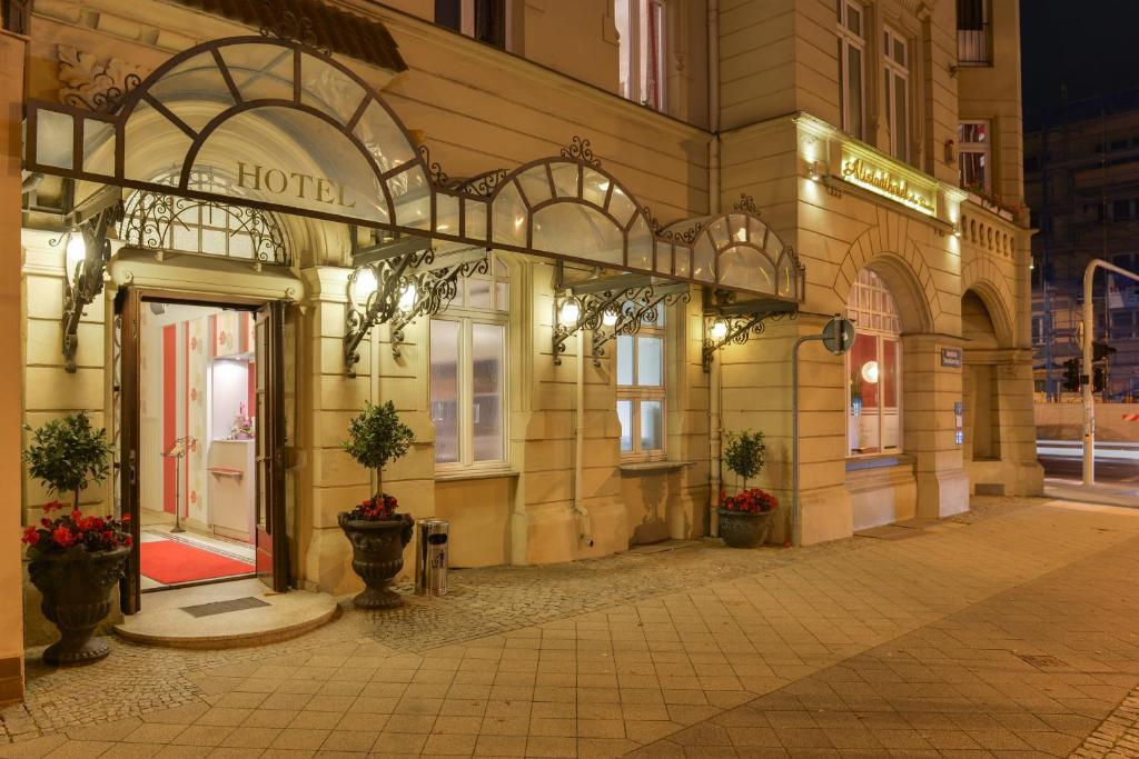 Altstadthotel Am Theater Cottbus Exteriör bild